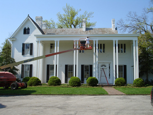 When searching for exterior painting contractors, look no further than B.L. Radden & Son, Inc. in Lexington, Kentucky.