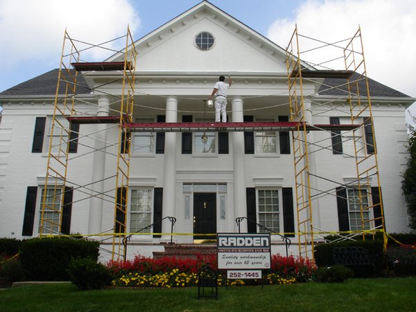 When it comes to house painting, nobody does it better than B.L. Radden & Son, Inc., located in Lexington, Kentucky.  